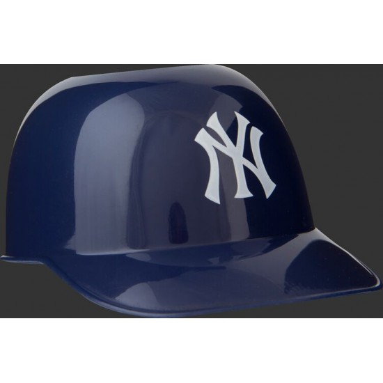 Limited Edition ☆☆☆ MLB New York Yankees Snack Size Helmets